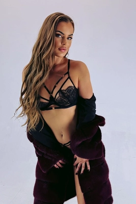 Eve Alan Şile Escort Bayan Nergis: Anal, Grup Seks ve Masajlı Kusursuz Tutkular!