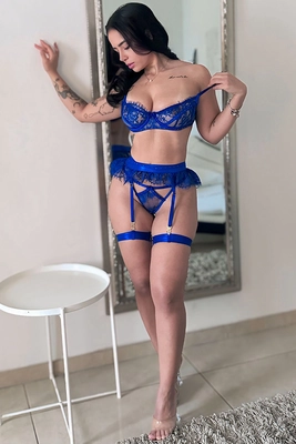 Kanlıca Escort Feride: Kondomsuz Oral Cenneti ve Vahşi Grup Seks Maceraları